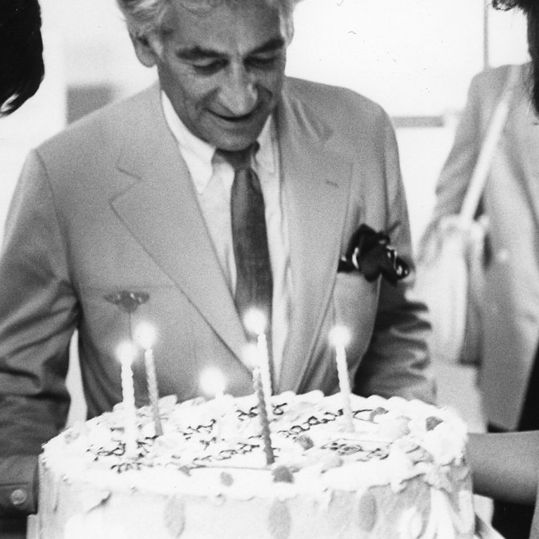 LennyBernstein's tweet photo. Happy 101st Birthday, Lenny! 🎉🥳
.
[📸 courtesy of the @NYPhilArchive] https://t.co/xNphcggYDi