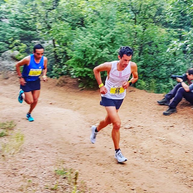 pilcher85's tweet photo. Kilian @kilianjornet going out at record pace in the early stages of the @pikespeakmarathon 🗻🤟 https://t.co/qIVhUsMPUP https://t.co/RR40gCYkZF