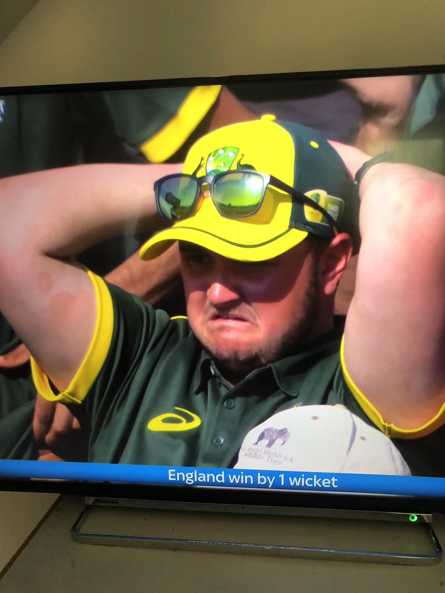 Jonatha03443530's tweet photo. Ben Stokes should be knighted for that https://t.co/UQ3eNtC6pb