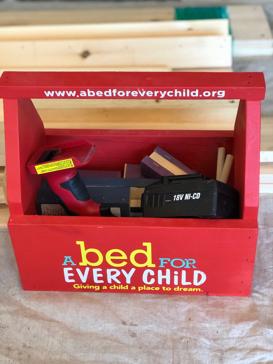 MassMedical's tweet photo. .@MassMedical partnered with @Bed4EveryChild to host an onsite volunteer event for its Build-A-Bed program. 22 employees & family members assembled, sanded, and painted 12 twin beds, to be delivered to children in need across MA, with new mattress and bed linens #MMSGIVESBACK https://t.co/AFOfTK2fCZ