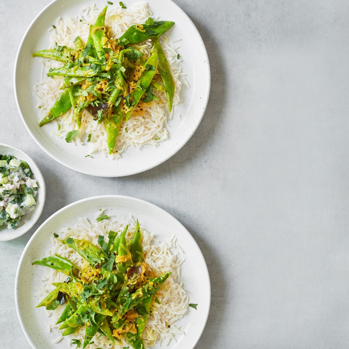 Twittwoooo12's tweet photo. This south Indian-style curry recipe from Waitrose &amp; Partners swaps traditional dried pulses for fresh, seasonal runner beans. Serve with a sprinkling of coriander, with the raita alongside. https://t.co/rpjZk8mAc5 #WeArePartners  #EatTheSeason  #RunnerBeans  #WaitroseAndPartners https://t.co/wgjWKrRfYJ