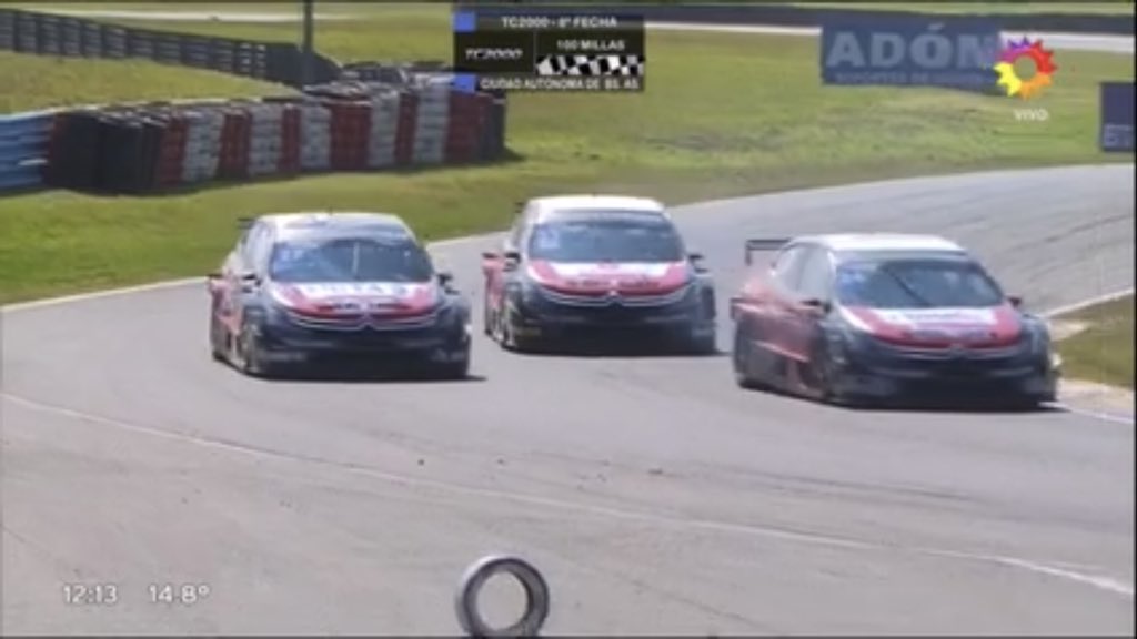 RoBerasategui's tweet photo. Gran dominio de #Citroën en la primera parte de las 100 Millas del @TC2000online 1-2-3 con victoria de Garriz seguido por Cravero y Sapag con los #C4Lounge #CitroenTotal https://t.co/u6lboDC1Vb