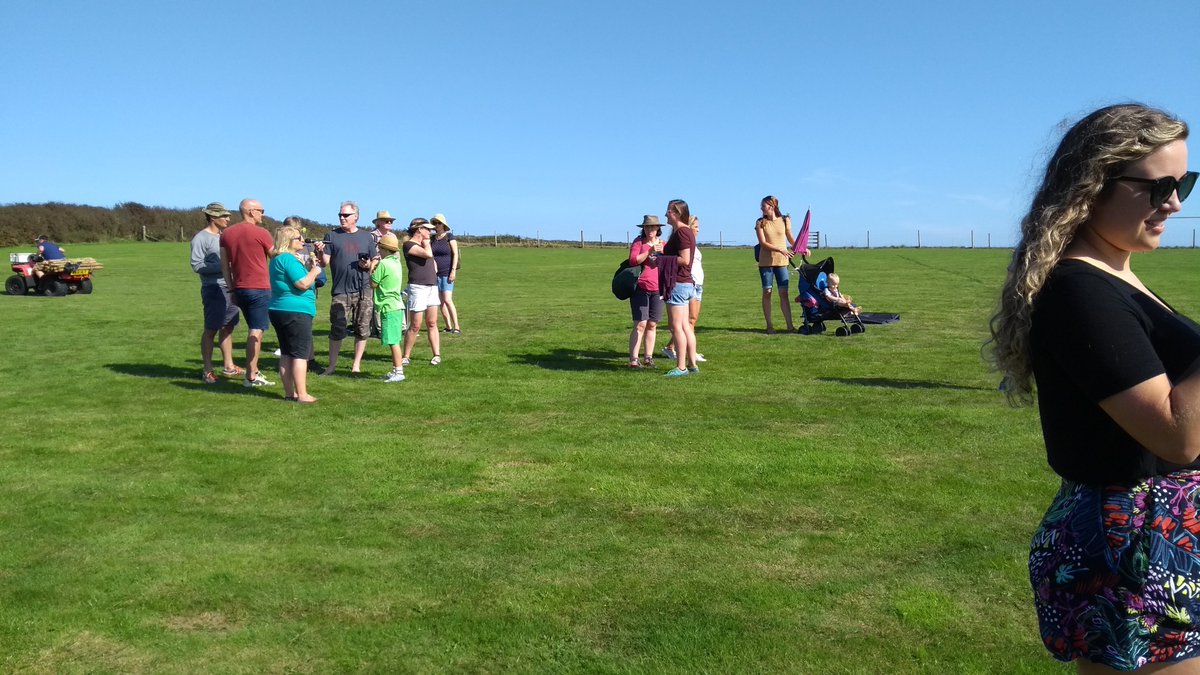 troyangular's tweet photo. Many staying around after a sunny #Polruan sports day to listen to the last few balls of the #ashes test #TMS #cornwall #bigcheer #shoesoffifyouloveBenStokes https://t.co/RPDdGiJxOY