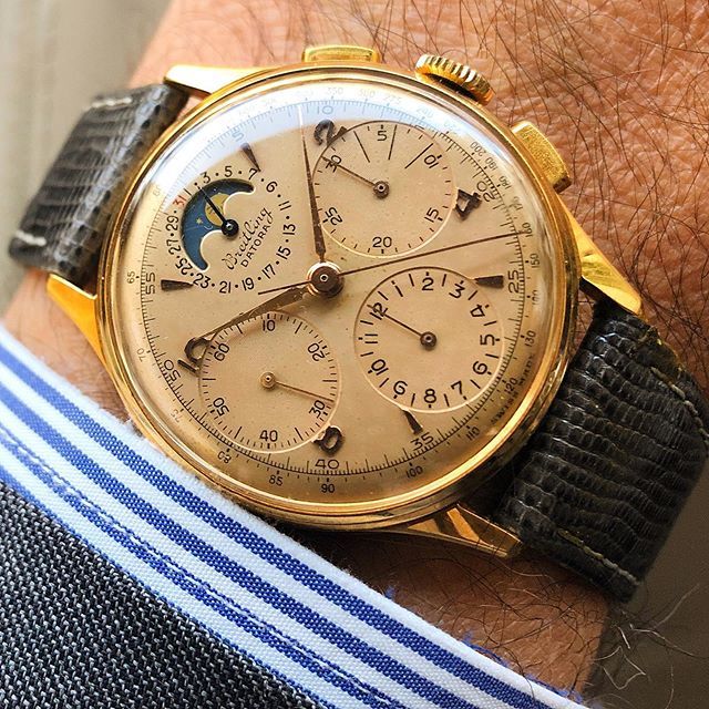 WatchFred_IG's tweet photo. #vintagechronograph ❤️
.
#Datora ref. 799, manufactured in 1947
.
based on the #Breitling-exclusive #Venus caliber 187.
#impeccabletaste .
#legendaryfuture #Breitling #vintagebreitling #breitlingvintage #dresswatch #vintagewatch #wristshot #watchesofins… https://t.co/J5yYV1eeTh https://t.co/2BijWmDGS3