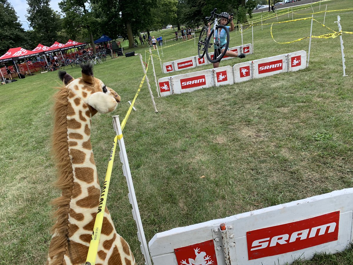 kenny_labbe's tweet photo. #relaycx @xxxracing #giraffesighting #JacksonPark https://t.co/RjvB9KtcER
