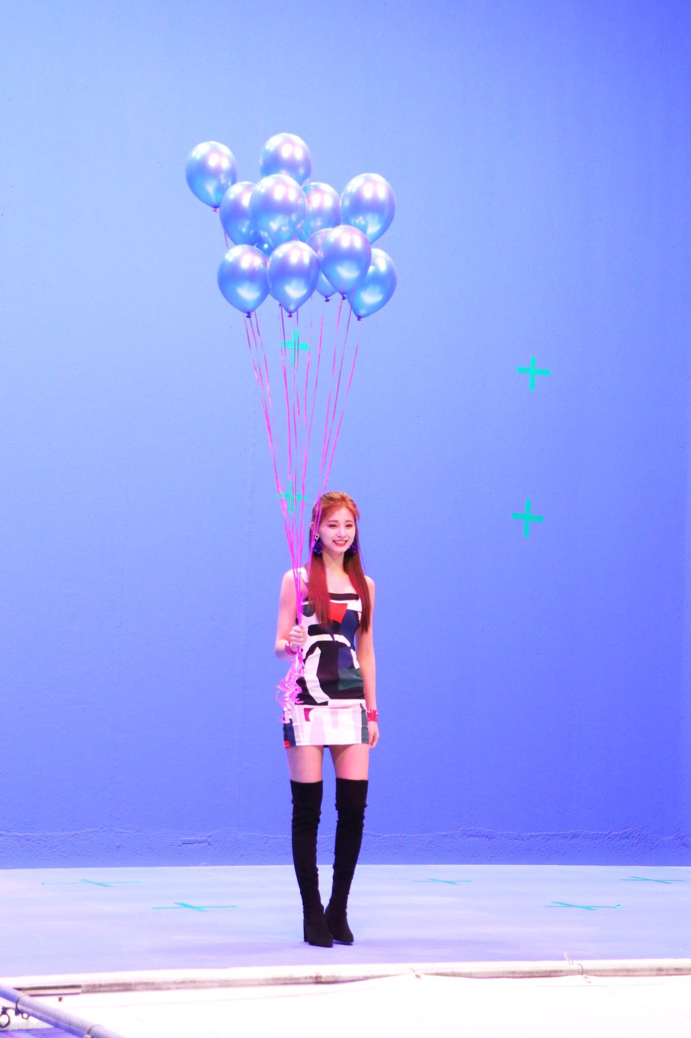 子 ビフォーアフター Iu 脚めっちゃ痩せた 綺麗 T Co 9jtueadm4q Twitter