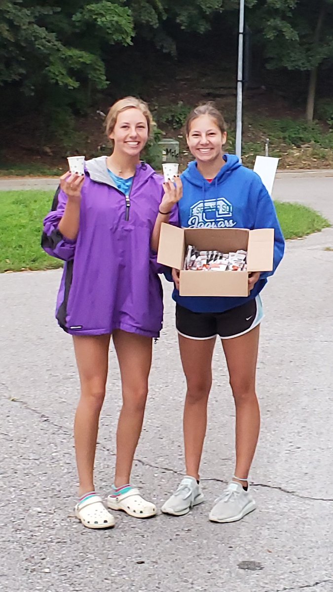 strawny18's tweet photo. Had so much fun as a pacer for the Go Girl Half Marathon this morning. I loved seeing @BSSswimanddive and @BSSJagsSoftball girls out there volunteering early on this Sunday morning. Nice job ladies! https://t.co/1RjqQU2Aqo