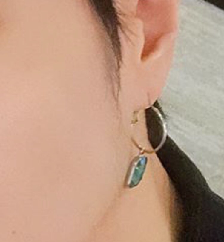 popipipi27's tweet photo. ユギョムさんこれ耳たぶ切れそうやない？全然大丈夫なんか？開けてないけわからんがな👩🏻‍🍳 https://t.co/erFFiX7dlo
