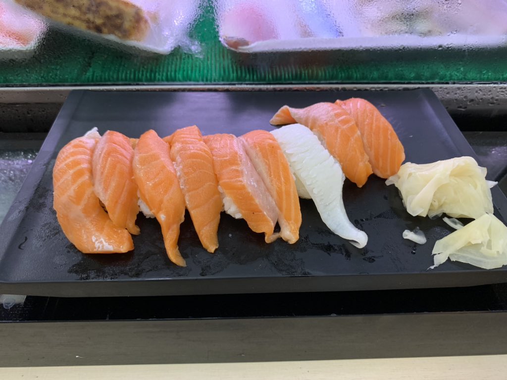 Utaka בטוויטר とろサーモン32貫目 とろサーモンならすしざんまい すしざんまい新宿東口店