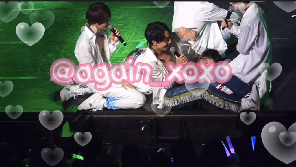 again_xoxo's tweet photo. これ伸びたらY𓀀esの後のわちゃわちゃしてるとこ載せるね;(´•௰•`)☂ https://t.co/yqmW9QoEgn