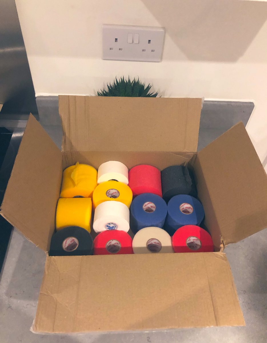 danniiyoung7's tweet photo. @FyldeWomenFC All stocked up for Solihull Away today thanks @PhysiqueMgmt for the supply! 
#prewrap #newseason #newsupply https://t.co/fAygNhEoVM