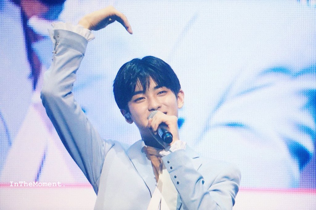 BAEK_WQ's tweet photo. #Dream_By_Nine 아홉명 다시 무대에서 만나자 https://t.co/AzyUiTEb0b