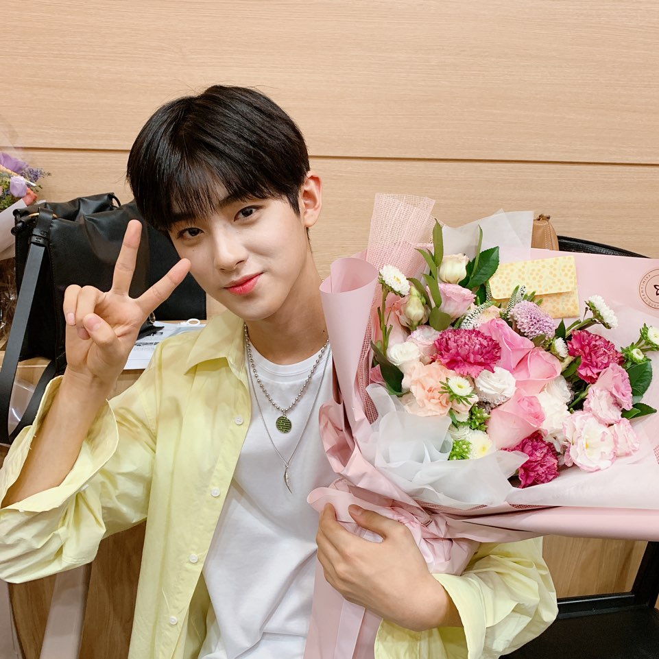 nm4MIL8btu93T1R's tweet photo. 바이나인이 있어서 행복해 고마워
#Dream_By_Nine
바이나인이 있어서 행복해 사랑해 https://t.co/fMKd99xeid