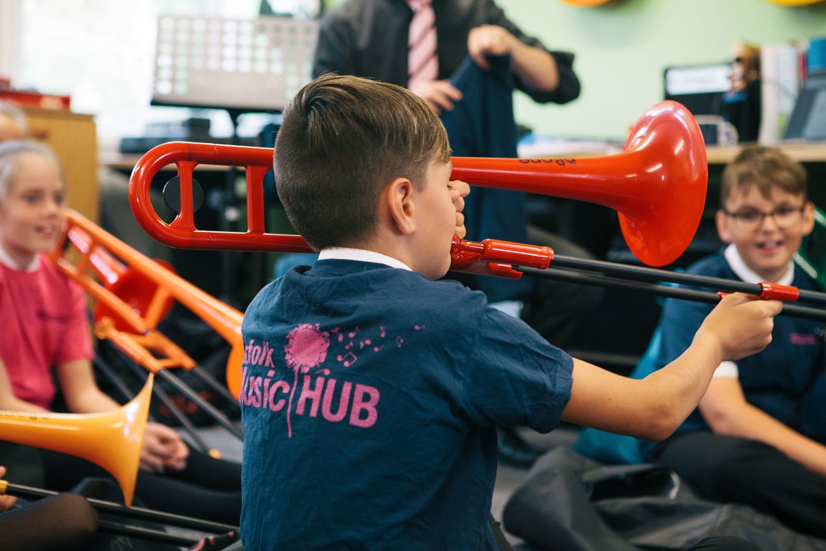 NMHub's tweet photo. Did you know that Norfolk Music Service offers free instrument hire for the first year of learning? 🎺🎻🎷
Find out more about our instrument hire >> https://t.co/Qf0lTWYJ8G

#NorfolkMusicService @EducatorSols1 @NorfolkCC https://t.co/mbCYmZmPI9