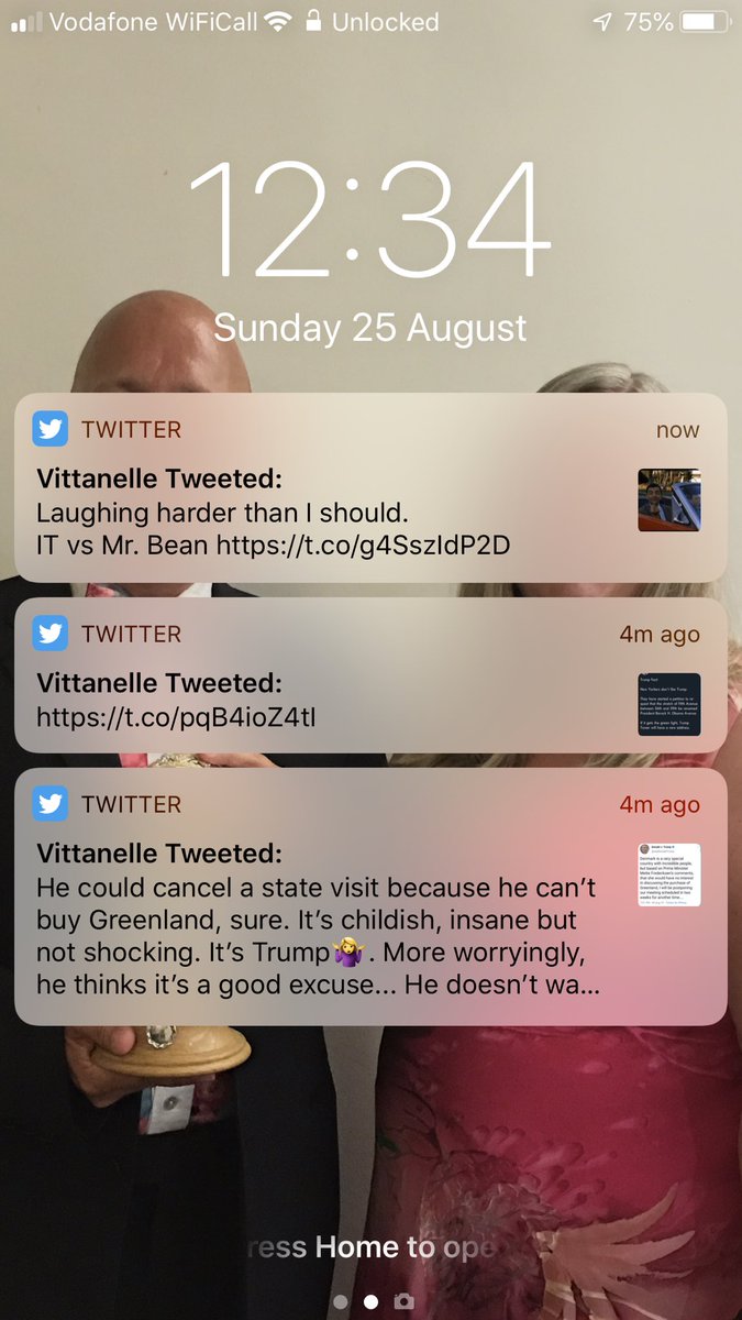 StephenGates's tweet photo. Dear @Vitt2tsnoc please can you withhold tweets while I’m following England’s attempt to avoid losing the Ashes on my phone. Every time my phone buzzes I think it’s another wicket and it’s a tweet from you 😂😂😂 https://t.co/LxB2iK1lTY