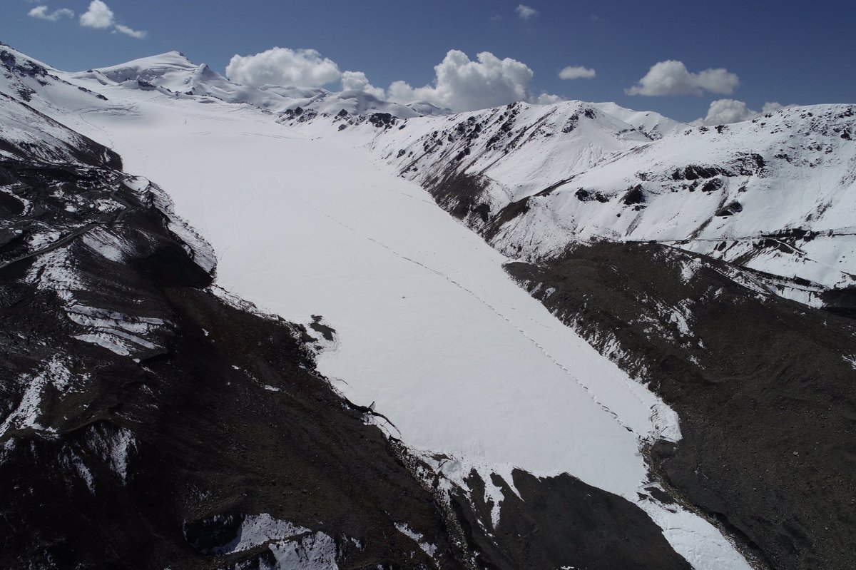 LanderVanTricht's tweet photo. Last day fieldwork in #kyrgyzstan . We measured the surface elevation of #SaryTor with a drone to study the #icedynamics of this well studied #glacier. Perfect weather to end our stay in #Kumtor in #AkShiirak . Now analysis of the data can start! https://t.co/jxJQPoTD6U