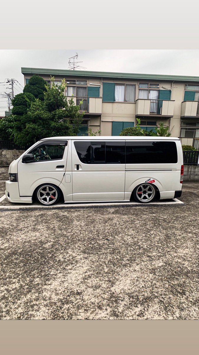nishiyan_814's tweet photo. 6インチも案外いけるもんで
減衰硬めでリアは皆無😊
ノッチをステップにしなくてもバンプ取れば7まで行けそうな…
ただまぁまぁ飛ばすので辞めますね😂
#hiace #T_DEMAND #PRO_DAMPER #seekingclean #simplyclean #ハイエース #車高短 #引っ張りタイヤ #アウトリップ #生脚にこだわる https://t.co/pkO8lrmYRo
