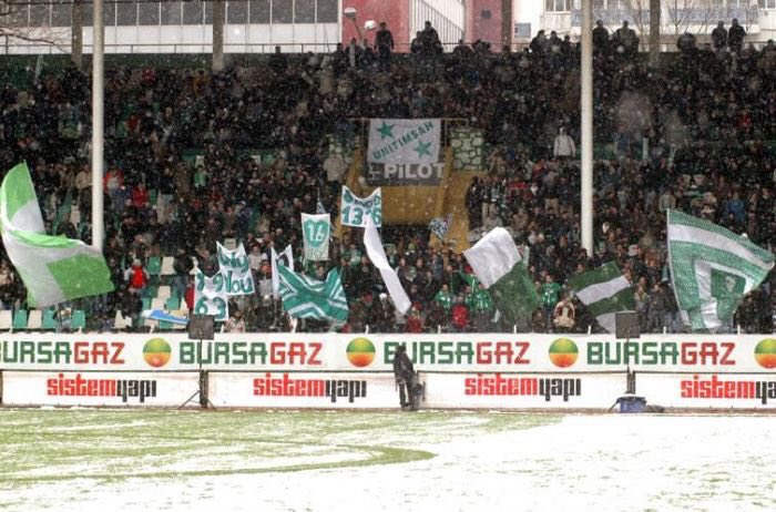 Büyük şeref seni sevmek!  <a href="/BursasporSk/">Bursaspor</a> 
#YenidenZirveye #UmutturBursasporDaima