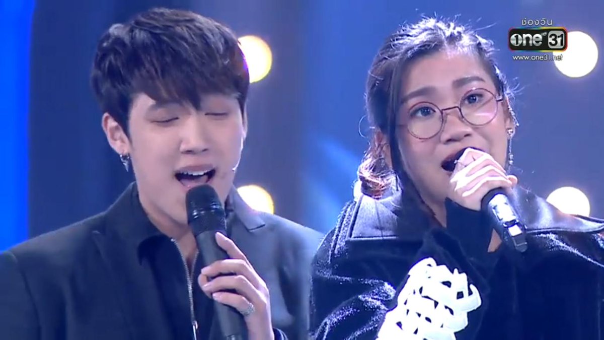 onehdthailand's tweet photo. สไตล์การร้องเพลงได้พี่แกงมาจริงๆนะจะ มิ๊กกี้ เวลานี้ต้องเป็นเวทีแลกที่หนูได้ชนะไปกับพี่แกงหรือเปล่าน๊าาา #TeamSingerKangsom #TheDuetร้องล่าคู่ https://t.co/WHmN7rWAm8