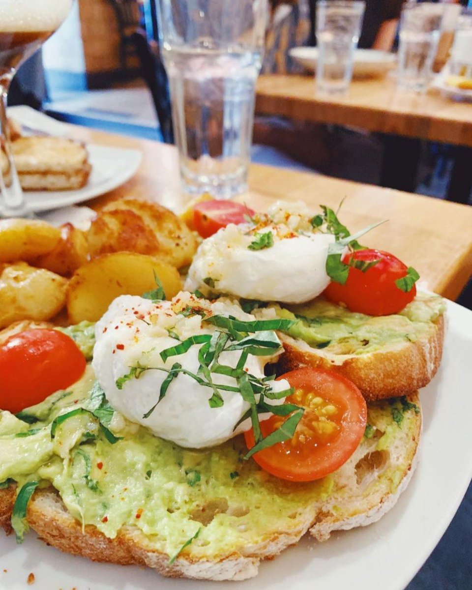 Thanks @abbyhungry for coming in for brunch and snapping this awesome pic of our avocado toast. Who else is hungry now? 🙋‍♀️