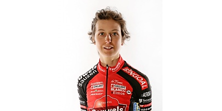 Veldritkrant's tweet photo. Jolien Verschueren neemt deel aan Cyclocross Vorselaar . lees via https://t.co/hCv1N2kX8U (foto Pauwels Sauzen-Bingoal) https://t.co/N7G6cVlkx0