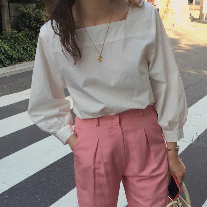 mandarindress_'s tweet image. #SIML.คอเหลี่ยมแขนยาว

NEW IN*
พร้อมส่ง เสื้อเชิ้ตแขนยาวคอเหลี่ยม ทรงสวม ติดกระดุมต้นคอด้านหลัง เนื้อผ้าออกฟอร์ดทอ ผ้าดี ใส่สบาย
สีขาว สีเดียว ตามภาพค่ะ
อก 40"
ยาว 24"
แขน ยาว18"
วงแขน 18"
ต้นแขน 16"

200.-