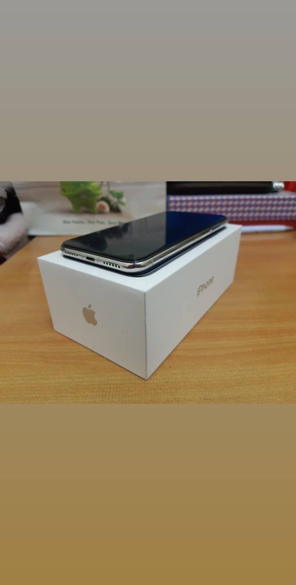 azwr_ahmd's tweet photo. Assalamualaikum, dukacita dimaklumkan bahawa iphone ini sudah terjual pada seorang buyer dgn harga 2700. Terima kasih atas minat anda utk membeli iphone ini. https://t.co/VuGydt0Ehl