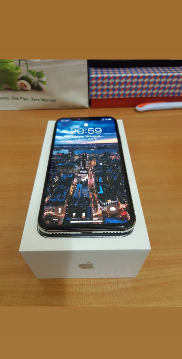 azwr_ahmd's tweet photo. Assalamualaikum, dukacita dimaklumkan bahawa iphone ini sudah terjual pada seorang buyer dgn harga 2700. Terima kasih atas minat anda utk membeli iphone ini. https://t.co/VuGydt0Ehl