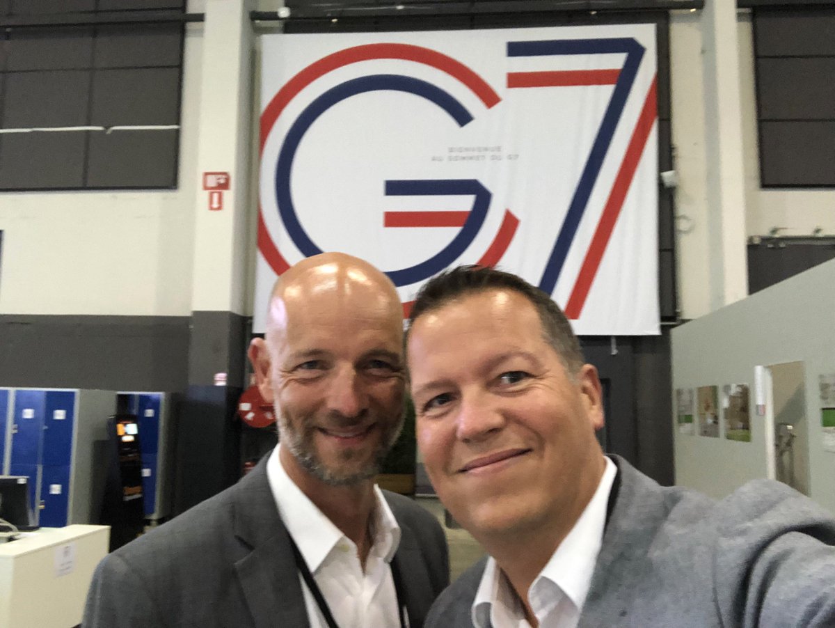 hypnovr's tweet photo. Cette semaine nous avons la chance de prendre part au #G7Biarritz , invités par #Orange5G dans le cadre du Headstart Program for Start-ups pour un maximum de démos de notre logiciel d' #hypnosemedicale par #realitevirtuelle 🍊😊 
#painmanagement #VR  #HypnoVR #Tech4Good https://t.co/UrMEZJ0Ho0