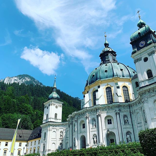 dakra's tweet photo. #ettal #monastery #benediktiner #sunny #weekend https://t.co/4wSqOHzG60 https://t.co/d7VPWvphpV
