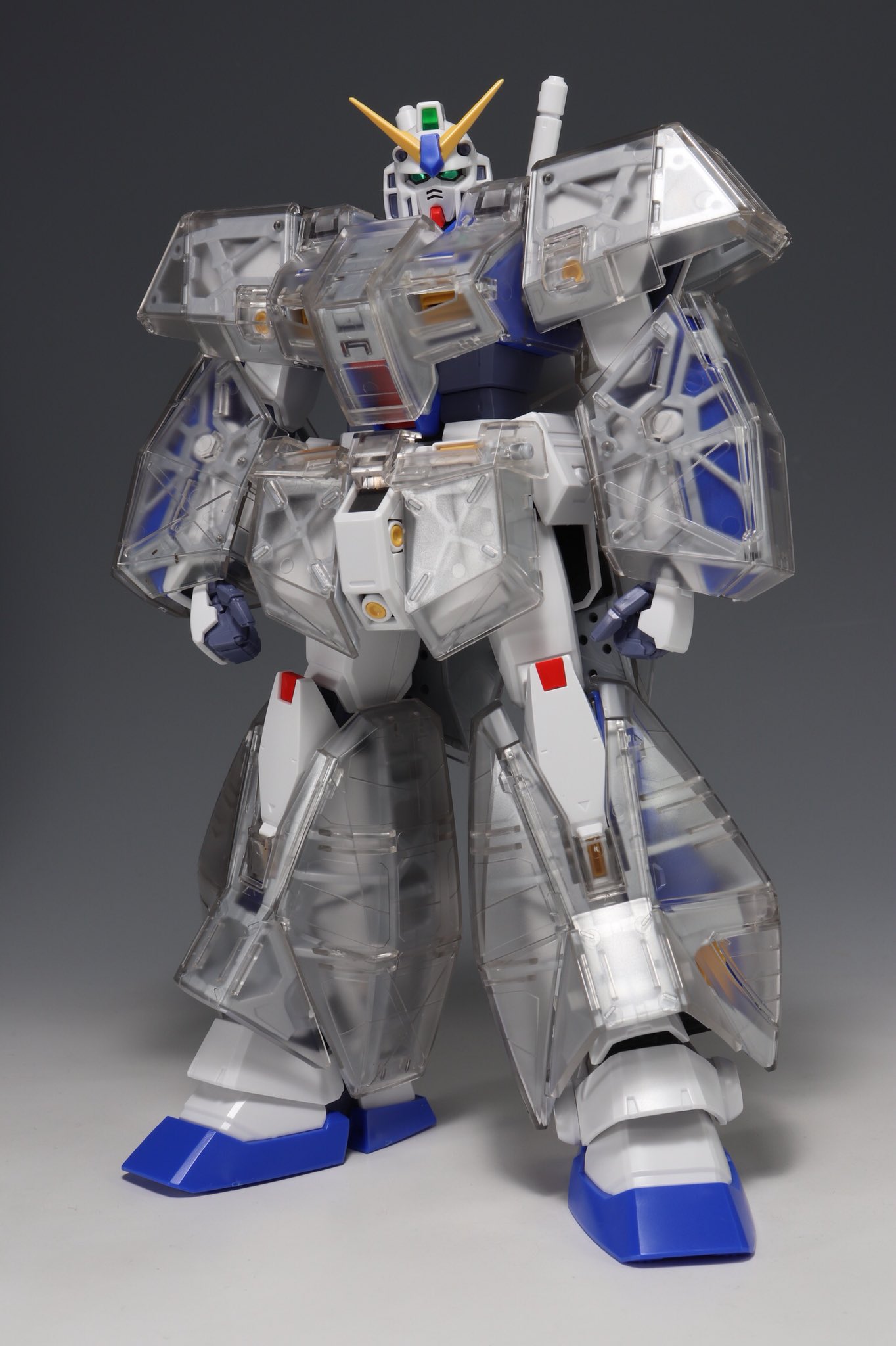 MG　ガンダムNT-1 ver.2.0　クリアカラー MG 1/100 ガンダムNT-1 ver.2.0[クリアカラー] − 商品情報｜THE