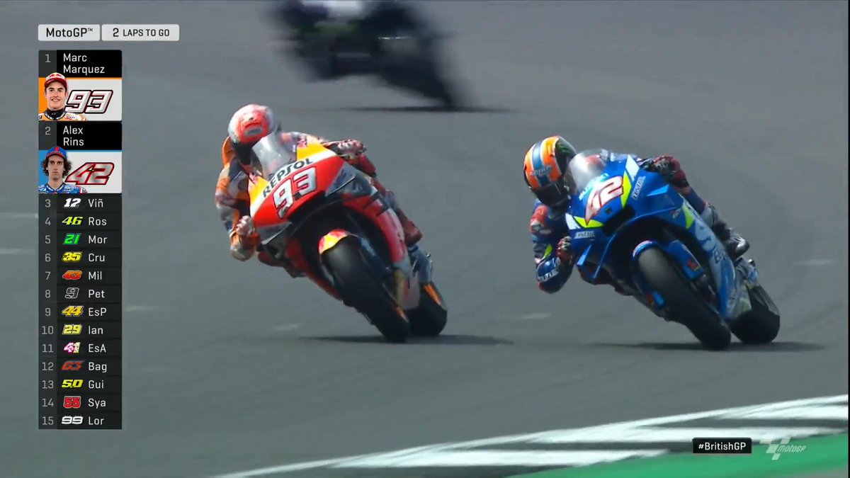 MotoGP's tweet photo. FINAL LAP! 🙌

It's @marcmarquez93 vs @Rins42 for victory, and @mvkoficial12 is gaining! ⚔️

#BritishGP 🇬🇧 https://t.co/c7n6JOmVsP