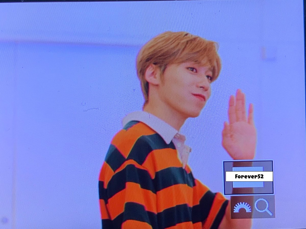 _forever_52's tweet photo. 190825 HND 🛬 프리뷰

#원어스 #ONEUS #건희 #이건희 #KEONHEE #ウォノス #ゴニ #コンヒ https://t.co/rGoSk0F6ER