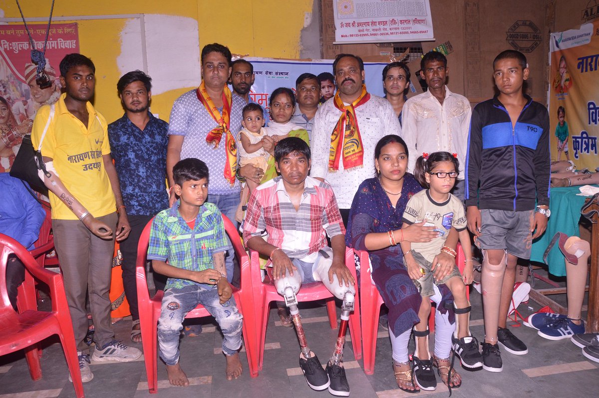 narayanseva_'s tweet photo. Aids &amp; Appliances distributed to the differently-able in Aligarh today.
#Artificiallimb #Distributioncamp #freeofcost https://t.co/aH8MBqY7Pa