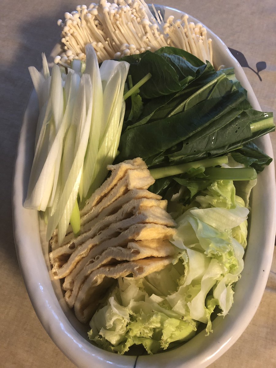 イナダシュンスケ しゃぶしゃぶの野菜 小松菜 揚げ 白葱 えのき レタス