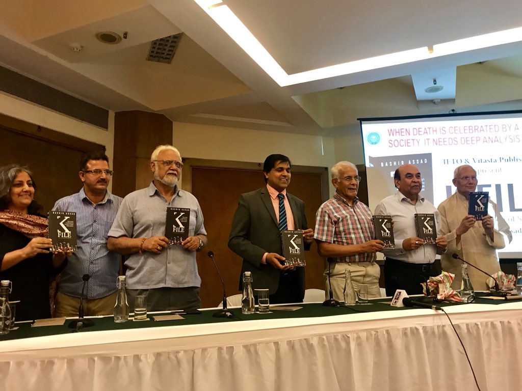 Movastacon's tweet photo. A daring book ‘K-FILE’ written by Journalist Bashar Assad launched with the support of @asifiqbalieto (IETO).
“Kashmiri’s have to learn live with Indian Union & Government should learn how to reach to Kashmiri”-Assad.
#Kashmir #KashmirProtests #Kashmiris #IETO #KFile #IHC https://t.co/v6xFBGKzxf