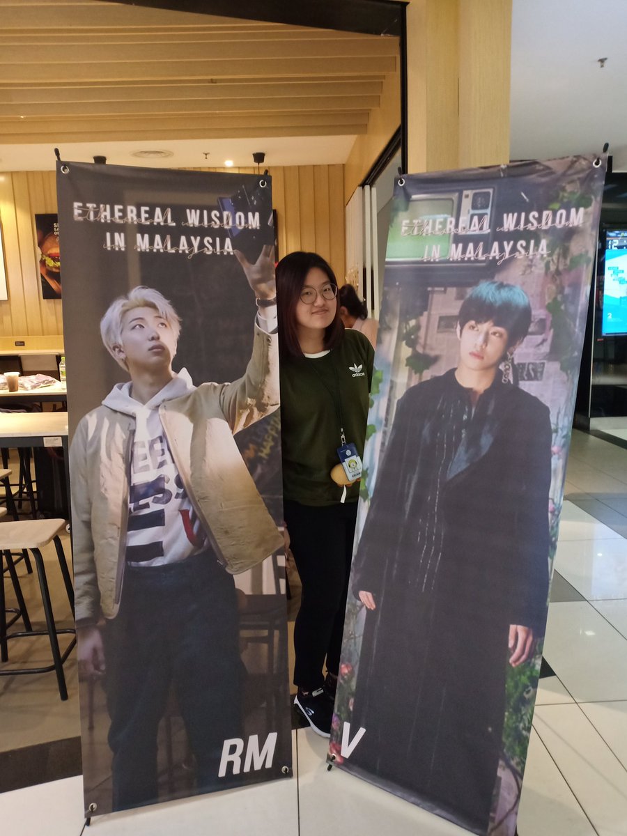 Army_Gine23's tweet photo. This beginning year I told myself to be more open to others so I went to #flowerpathinkl alone and where I meet @chimme95 and her friend.
Today at #LoveDreamInMY and #EtherealWisdominMY @chimme95 introduce her friend @bts_kimVante to me and we had a good time together ๐๐ https://t.co/ZHbUVbFjUK