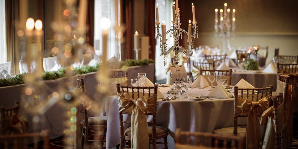 At The Park Royal, we're passionate about delivering the wedding day of your dreams. With a rural location, romantic setting and tranquil gardens, we have everything you've been looking for 👰

Take a look at our wedding packages today 👉 ow.ly/KWQD50vgTxu