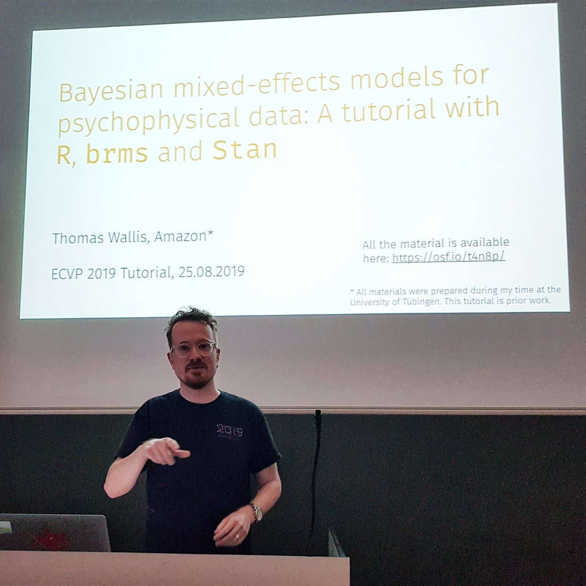 Great workshop on Bayesian models. #ECVP2019 by @tsawallis. Even a sporadic use of blackboard. Thank you!