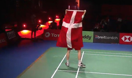 BadmintonTalk's tweet photo. Nobody walks into the court in their FIRST EVER World Championships Final better than Anders Antonsen.

Like a boxer, he walks in with the Danish flag!!!

#BWC2019 https://t.co/9DfMY0ILRB