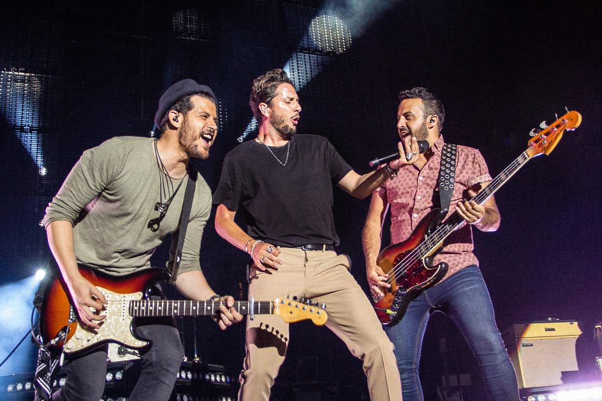 manuelcarrasco_'s tweet photo. Brutal lo de anoche! 🙌🔝🔥#albacete #concierto #gracias #verano #ontour #lacruzdelmapa❌ https://t.co/madreGhNJ8