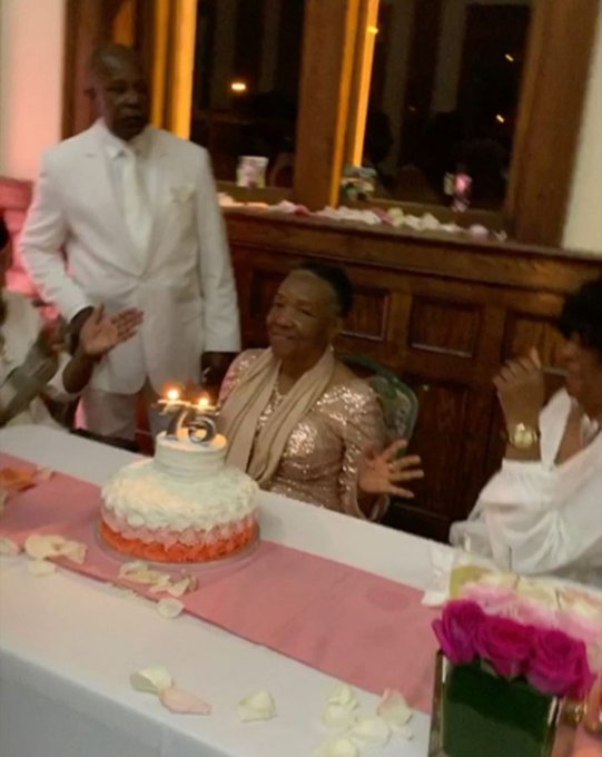 I know I'm late but I hope grumma rose had a blessed birthday @TreySongz https://t.co/CCnKbpk3VL<a href="/tag/happyfathersday"class="tags"><span>#happyfathersday</span></a>