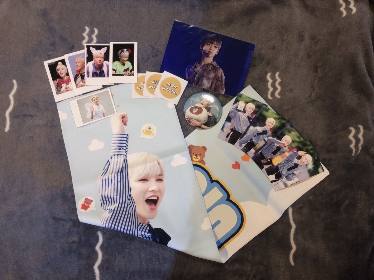 AB6IXMY's tweet photo. Slogan purchase service at Ab6ix FM in Bangkok 

Fansite update 

Woong’s fs
✅OHMYWOONG

Woojin’s fs
✅Babybird

📌Dm to order
📌limited slot 
📌closing order: wed, 28/8 (2 pm)
📌we will update later for more fs

🐦
#ab6ixMy #ab6ixinmy #ab6ix #mxminkl #mxmmy https://t.co/qhIF6xHsf0