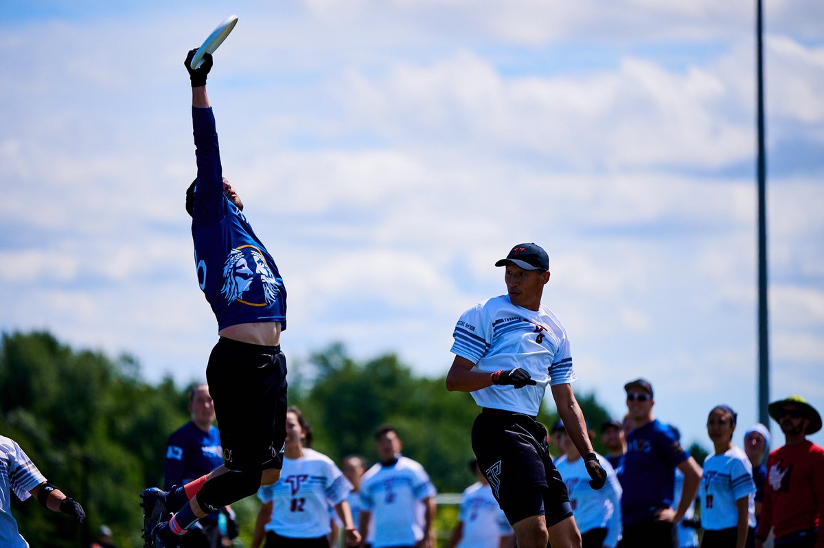 vcultimate's tweet photo. Sometimes a look can say it all. You can turn heads wearing some of our stunning #cuc2019 gear, available online now. 
@UltimateCanada 
@CUC_tweet 
https://t.co/2WfgoESMfA https://t.co/KH7UtoSeDL