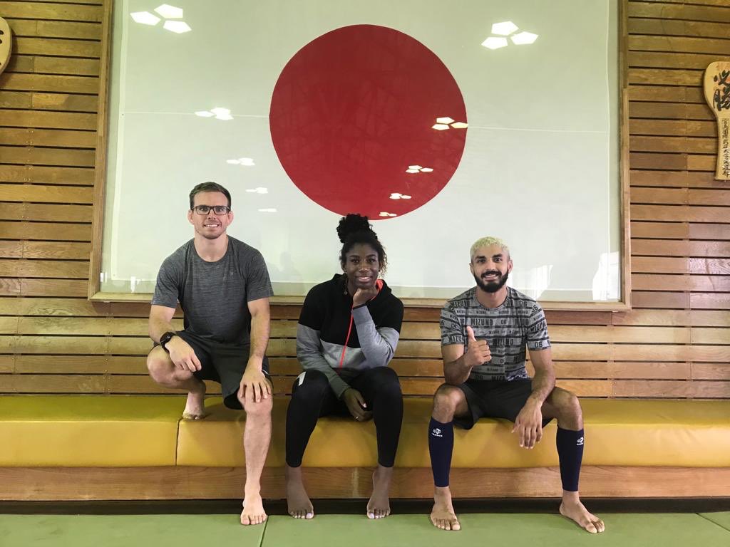 #Tokyo2019 nos 3 champions <a href="/WalideKhyar/">Walide KHYAR</a> <a href="/kilian_leblouch/">Le Blouch Kilian</a> <a href="/MarieEveGahie/">Marie-Eve GAHIÉ</a> se soutiennent mutuellement pour aller le plus loin possible dans ces championnats du monde 2019 💪🏽💥🎉<a href="/Flam91judo/">Flam91</a> plus qu’un club