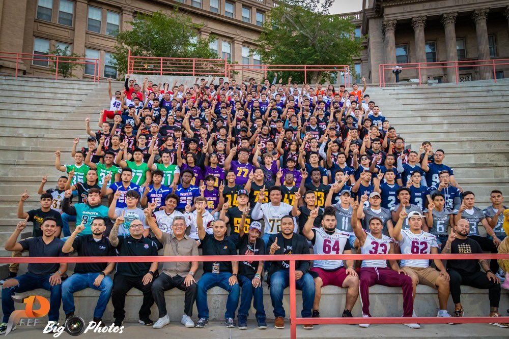 Prep1USA's tweet photo. #EPHSFB event was a Huge success! Thank you to all that made this happen & thank you to Mr. Bosco for joining us & meeting his Football Family! We are all #ELPASOSTRONG
๐ธ Gallery by @Big_O_Photos:
https://t.co/EVCPSIZPSL
More ๐ธโs & ๐ฅ Forthcoming.... https://t.co/5BNdriBv1A