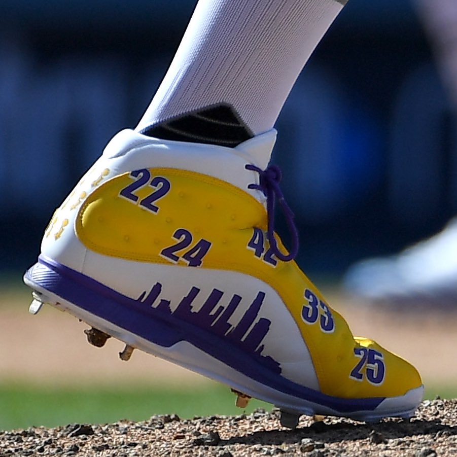 kenley jansen jordan cleats