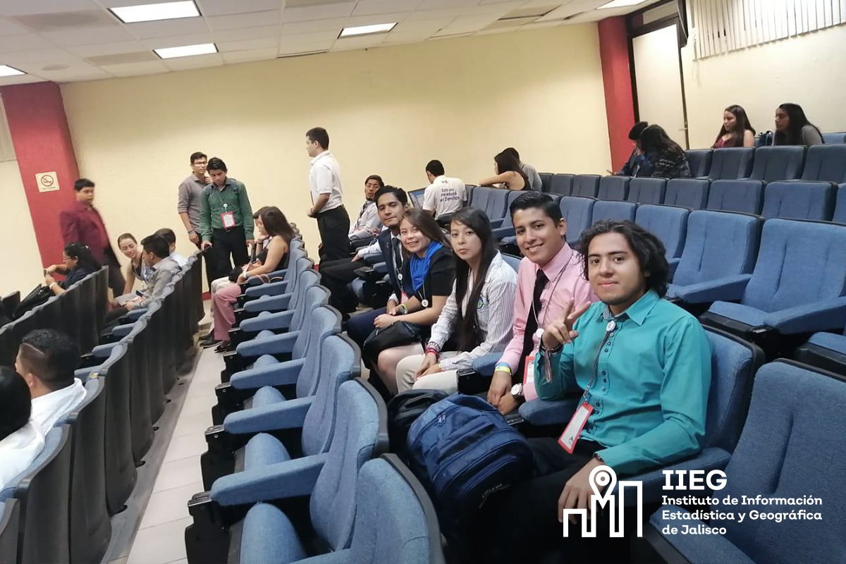 IIEGJ's tweet photo. Los jóvenes que participaron en el "Verano Científico Delfín 2019" mostraron sus proyectos desarrollados en el IIEG relacionados a la inteligencia artificial, en la Universidad Tecnológica de Bahía de Banderas Nayarit. https://t.co/X9TknFEHC4