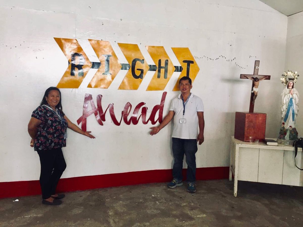 jaaabautista's tweet photo. BLESSED TO EXPERIENCE SUCH GRACE EVERYDAY AND TO BE A PART OF HEARING AND SHARING THE MESSAGE HOW VICTORIOUS THE LORD IS 💖
PRAISED GOD FOR THESE ADINGs IN CHRIST AND OF COURSE TO OUR TITA V AND TITO B IN MAKILALA CHAPTER!
#RightAhead
#DASIGNorthCotabato https://t.co/2AFvuXu8lu