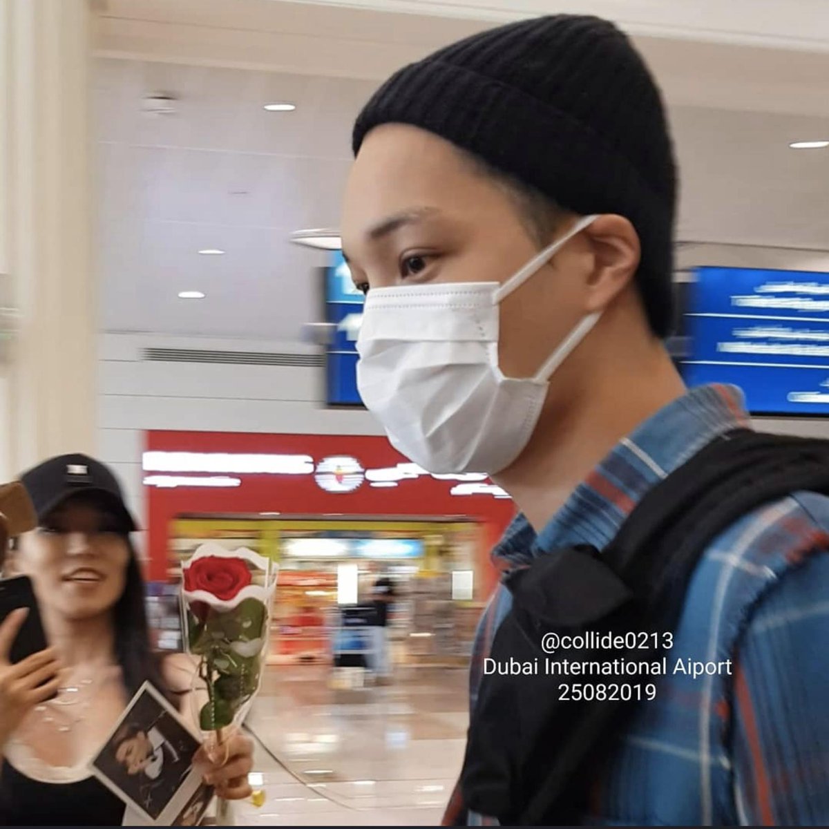 lovindubai's tweet photo. OMG! EXO fans freaked out after spotting several band members at Dubai's airport today. Kai and Baekhyun were seen after having just arrived from Manila #EXO😍😲 https://t.co/Y0G57wozqm